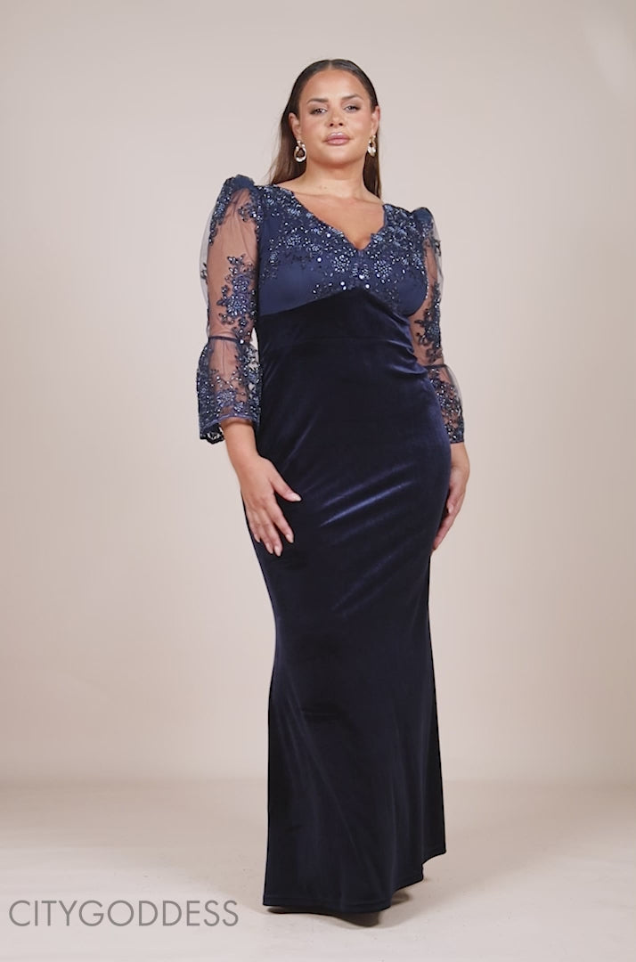 Scalloped Lace & Velvet Maxi Dress DR3972PLUS